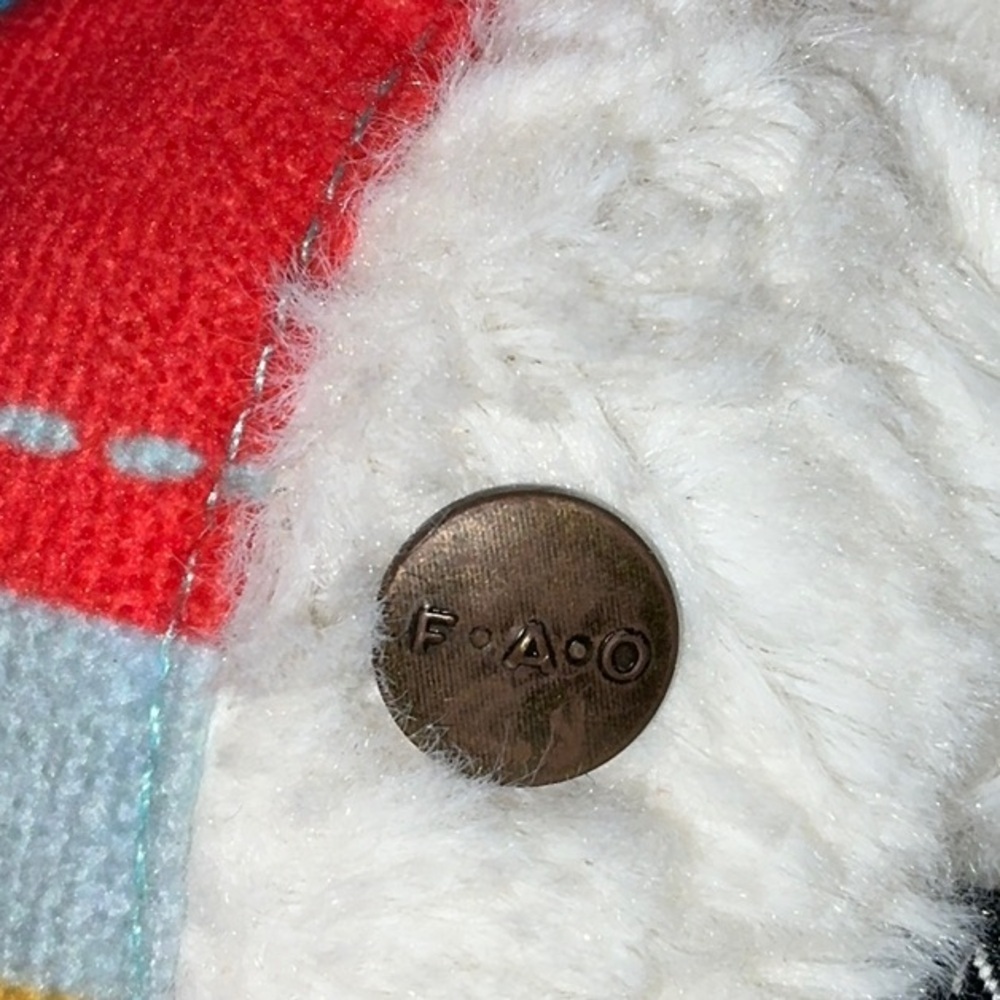 FAO Schwarz, Llama/Alpaca Stuffy - Picture 8 of 9
